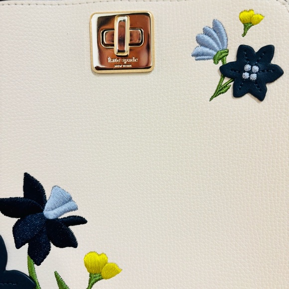 Kate Spade NWT $389 Phoebe White Satchel with Floral embroidery - Picture 3 of 8